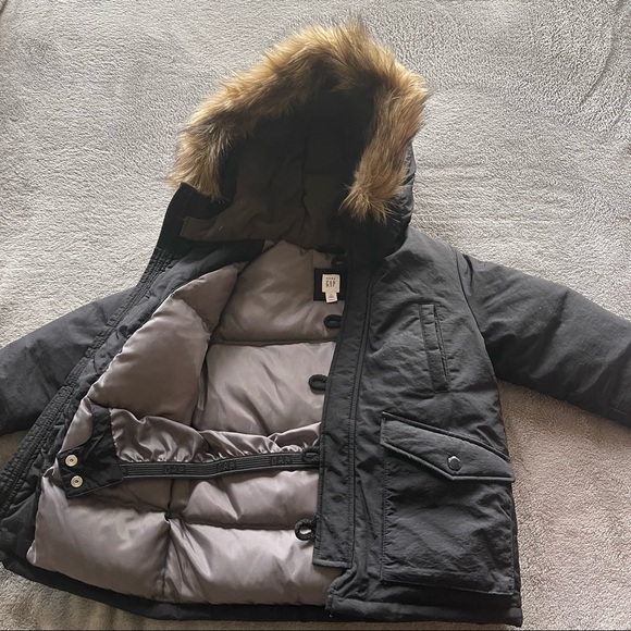 Baby GAP Jacket 4 Years Old with detachable hoodie - Picture 8 of 11